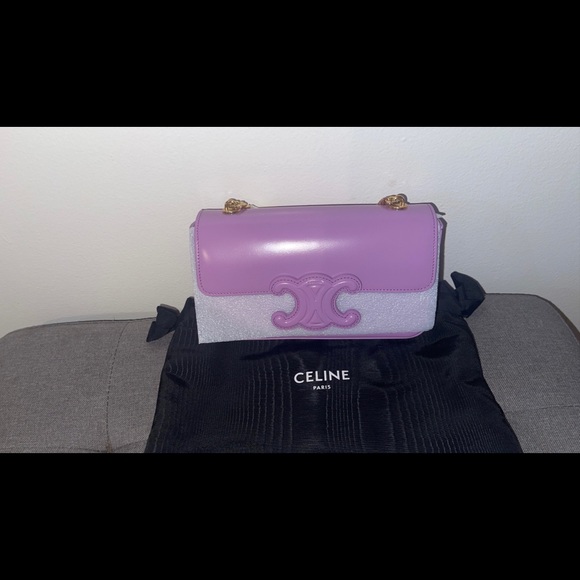 CHAIN SHOULDER BAG CUIR TRIOMPHE IN SHINY CALFSKIN
MAUVE - Picture 3 of 4